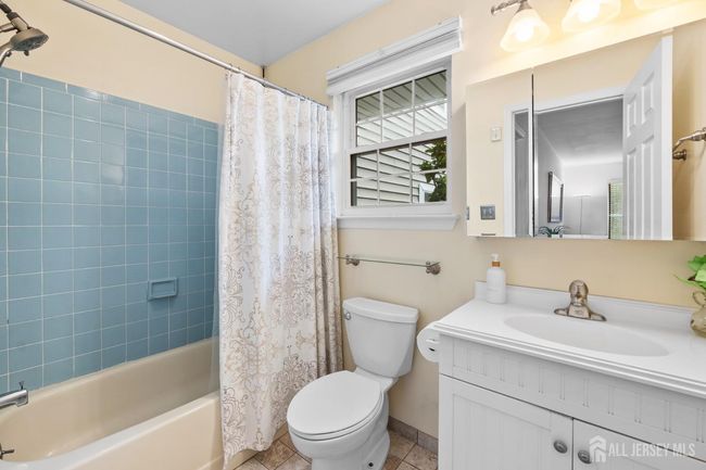 9 Lindsey Cir, Townhouse with 1 bedrooms, 1 bathrooms and null parking in Old Bridge NJ | Image 9