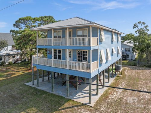 5584 Pensacola Ave, Orange Beach, AL, 36561-4148 | Card Image