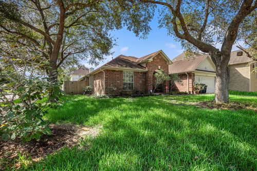 4303 Alysheba Ln, Friendswood, TX, 77546-2464 | Card Image