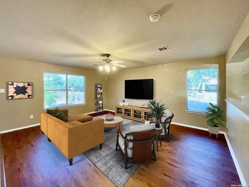 145 Pinto Pl, Cibolo, TX, 78108-3768 | Card Image