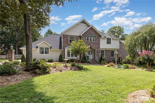 4407 Oak Hollow Dr, High Point, NC, 27265-9662 | Card Image