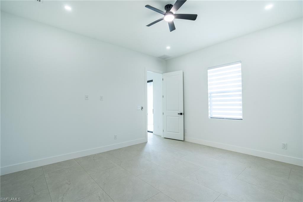 Residential in LEHIGH ACRES 4