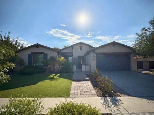 4810 S California Pl, Chandler, AZ, 85248-5132 | Card Image