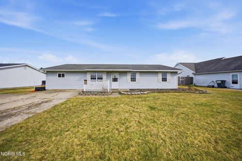 891 N Woodland Ave, Clyde, OH, 43410-9428 | Card Image