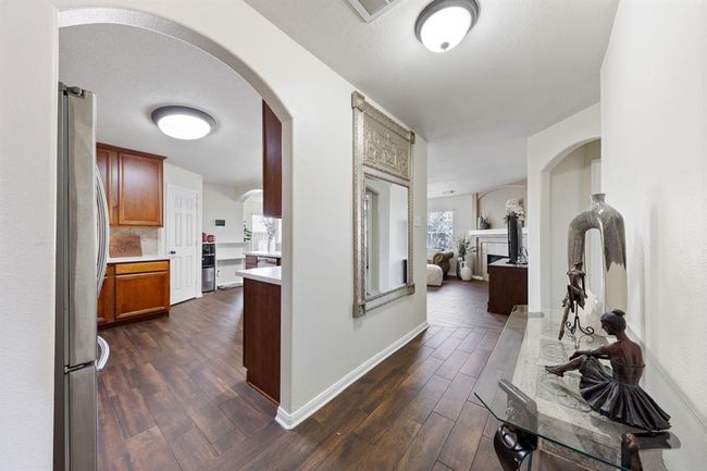 1901 Plum Falls Ln, House other with 6 bedrooms, 4 bathrooms and 2 parking in Pearland TX | Image 5