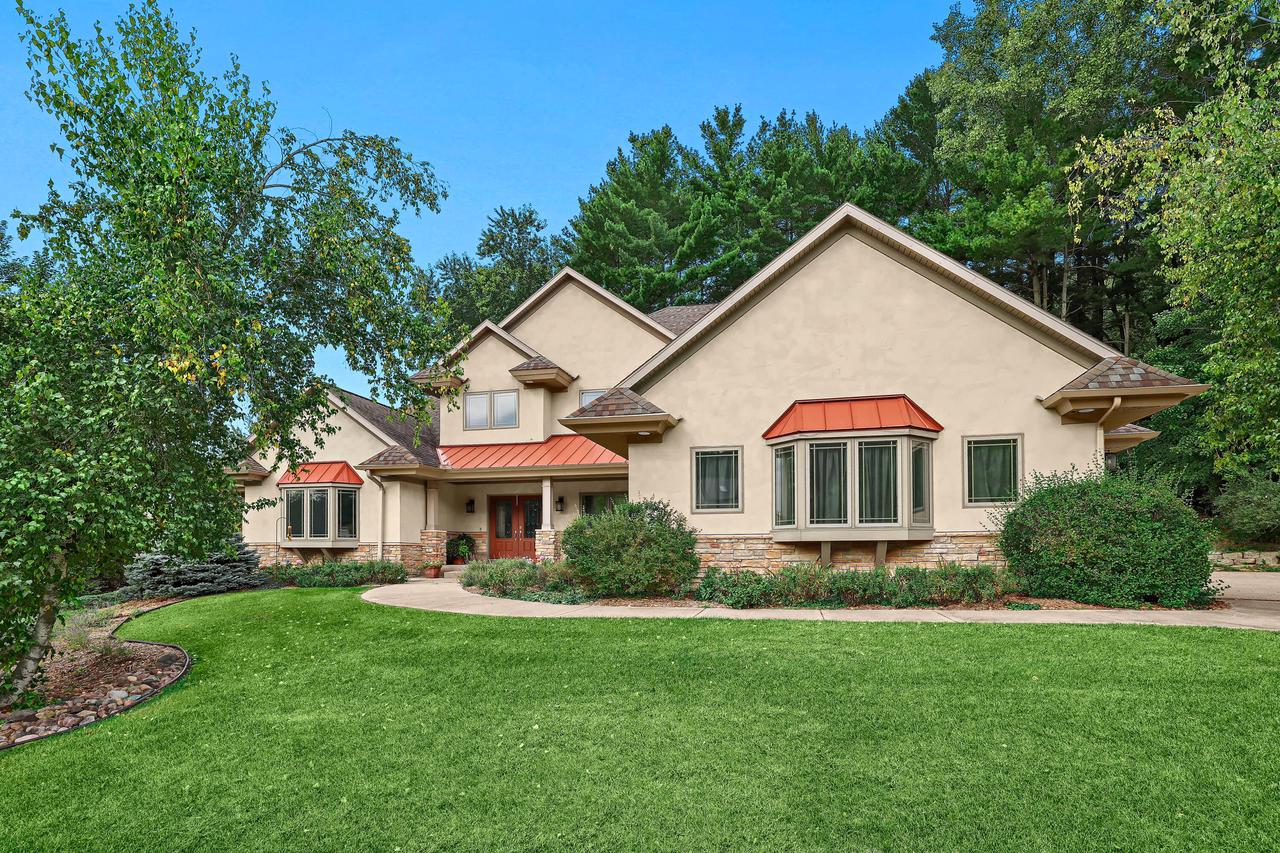 Pine Valley Ct, Onalaska, WI 54650