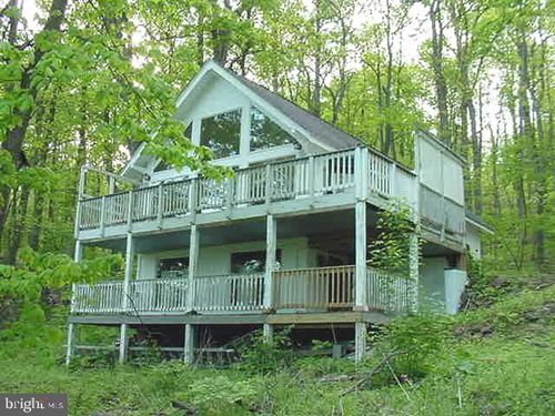 4607 Blue Mountain Rd, LINDEN, VA, 22642-5040 | Card Image