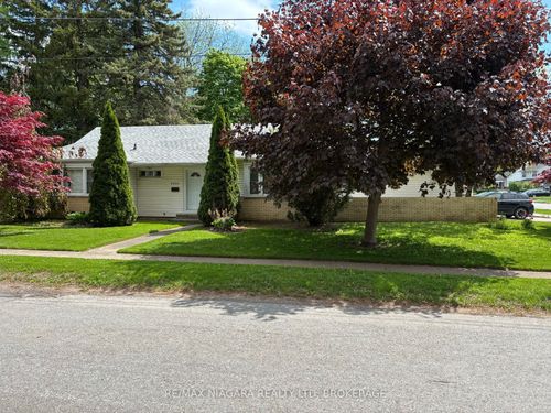 6022 Brookfield Ave, Niagara Falls, ON, L2G5R5 | Card Image