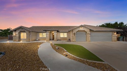 10916 Braceo, Victorville, CA, 92392 | Card Image