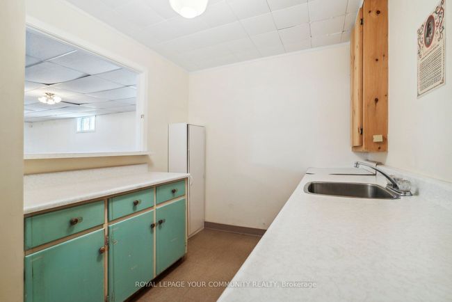 364 Regent St, Home with 0 bedrooms, 2 bathrooms and null parking in Orillia ON | Image 31