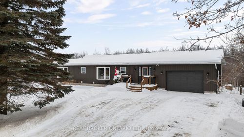 93 Simcoe Rd, Brechin, ON, L0K1B0 | Card Image