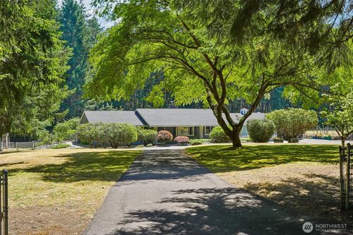 884 Kamus Pl, Fox Island, WA, 98333-9609 | Card Image