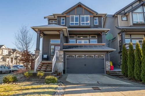 10338 238a St, Maple Ridge, BC, V2W1G3 | Card Image