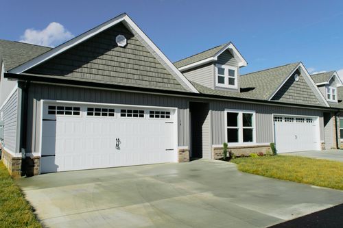 8 Breakwater Ln, Ringgold, GA, 30736-2110 | Card Image