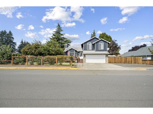 1001 N Broadway St, Estacada, OR, 97023-7622 | Card Image