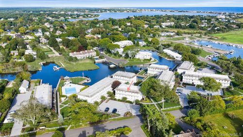 3018 Mitchell Rd, Westhampton Beach, NY, 11978 | Card Image