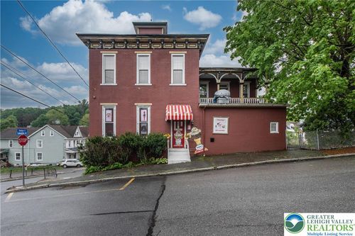 300 Lafayette St, TAMAQUA, PA, 18252-1225 | Card Image