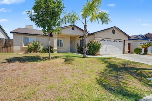 5300 Plute Pass St, Bakersfield, CA, 93307 | Card Image