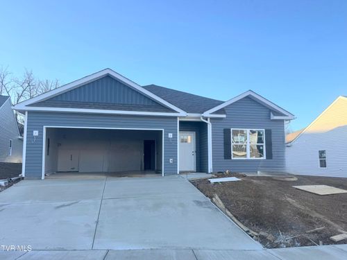 686 Saint Andrews Dr, Kingsport, TN, 37664-5676 | Card Image