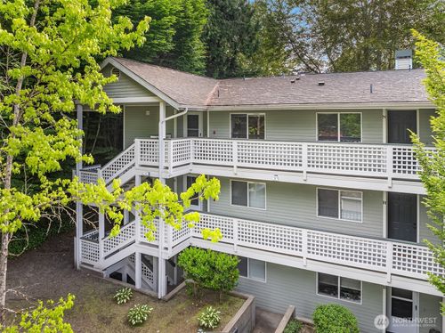 m-12323 Ne 97th St, Kirkland, WA, 98033-5872 | Card Image