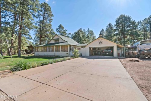 2027 Wilderness Dr, Overgaard, AZ, 85933-5460 | Card Image