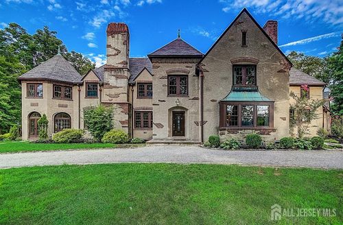 1 Orchard Ln, Lawrence, NJ, 08648-2703 | Card Image