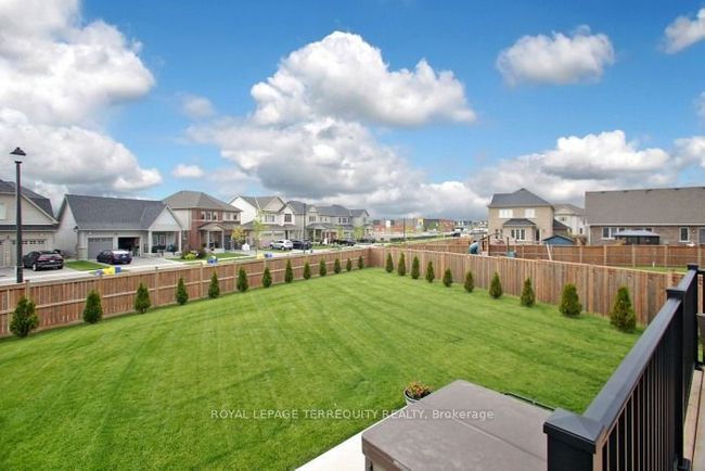 220 Harpin Way E, House other with 5 bedrooms, 4 bathrooms and 4 parking in Fergus ON | Image 38
