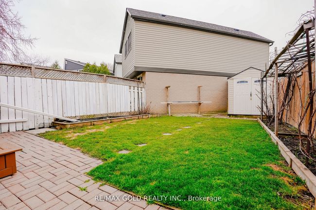 9 Havendale Crt, House attached with 4 bedrooms, 2 bathrooms and 5 parking in Brampton ON | Image 36