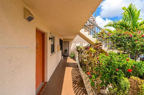 apt-105-821 Ne 207th Ln, Miami, FL, 33179-1941 | Card Image
