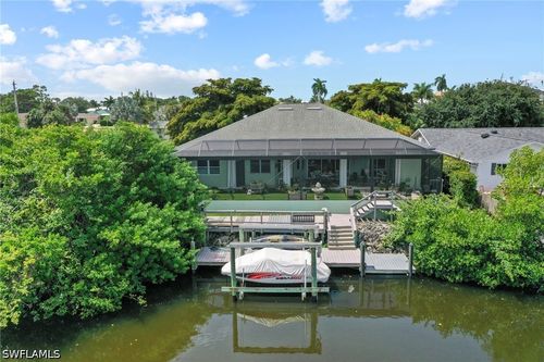205 2nd St, BONITA SPRINGS, FL, 34134-7326 | Card Image