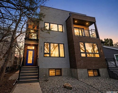 3023 Regina Avenue, Regina, SK, S4S0G3 | Card Image