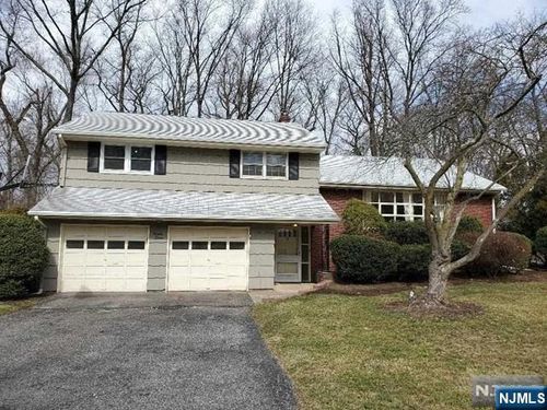 27 Ridge Rd, Cresskill, NJ, 07626-1038 | Card Image