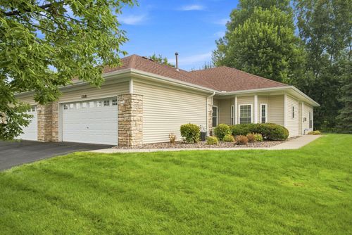 2318 Foxglove Way, Hudson, WI, 54016-8063 | Card Image