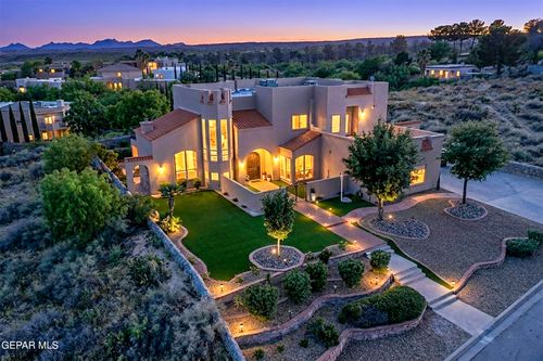 53 S Trevino Rd, Santa Teresa, NM, 88008-9422 | Card Image