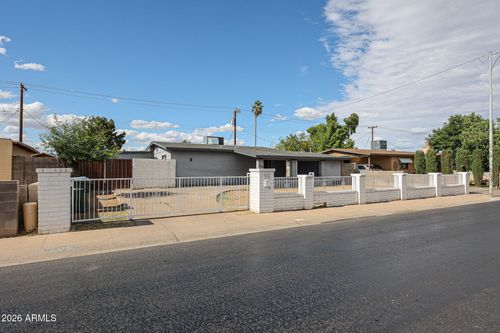 7616 W Mitchell Dr, Phoenix, AZ, 85033-4206 | Card Image