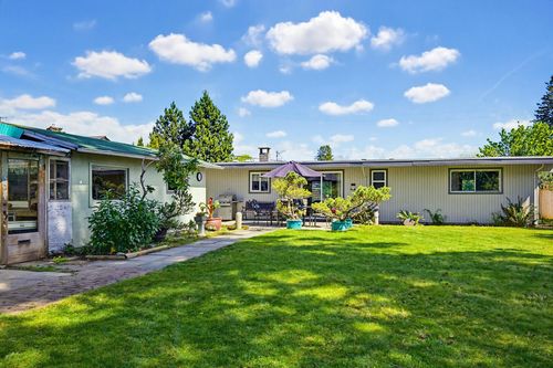 11895 230 St, Maple Ridge, BC, V2X6R3 | Card Image