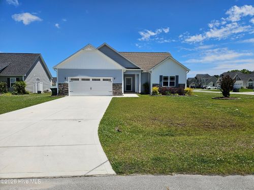 300 Channel Run Ln, Sneads Ferry, NC, 28460-1501 | Card Image
