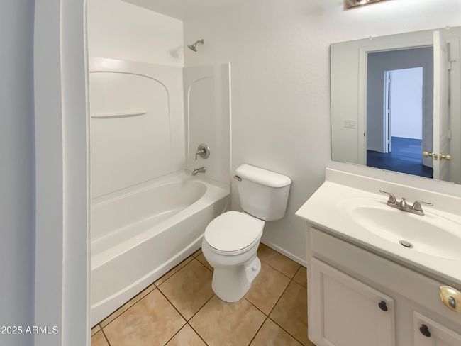 7009 W Lincoln St, Townhouse with 4 bedrooms, 3 bathrooms and null parking in Peoria AZ | Image 7