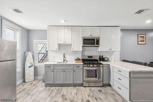 2-53 2nd St, Newark, NJ, 07107 | Card Image