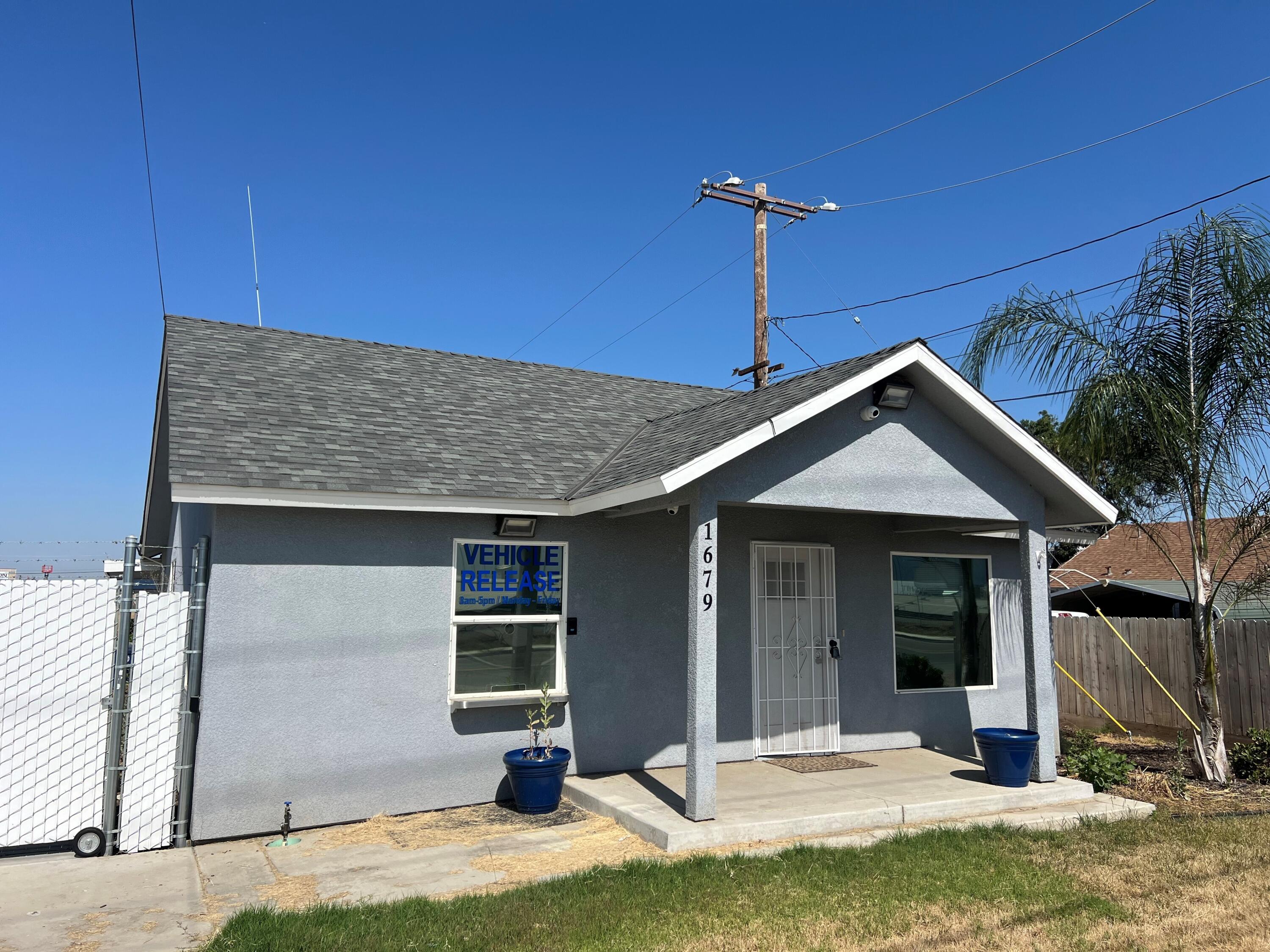 1679 S O St, Tulare, CA 93274