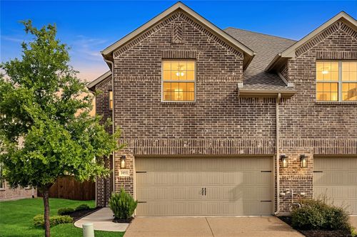 1053 Keswick Dr, Allen, TX, 75002-2636 | Card Image