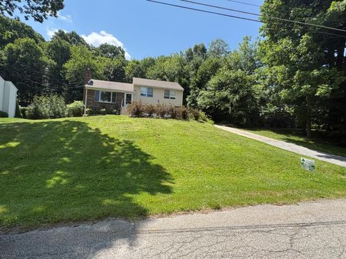 26 Chestnut Tree Dr, Highland Lakes, NJ, 07422-1017 | Card Image