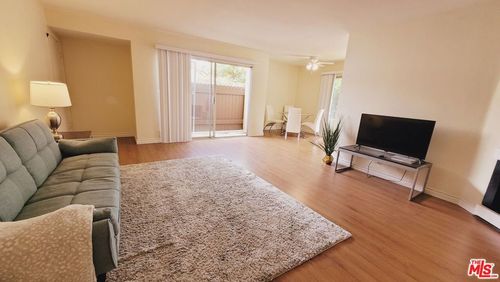 1-818 7th St, Santa Monica, CA, 90403-1437 | Card Image