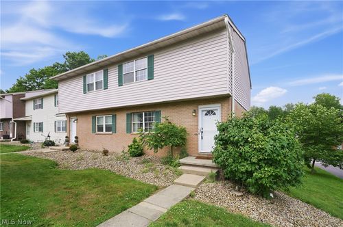 27-1326 Aarons Way, Kent, OH, 44240-6928 | Card Image