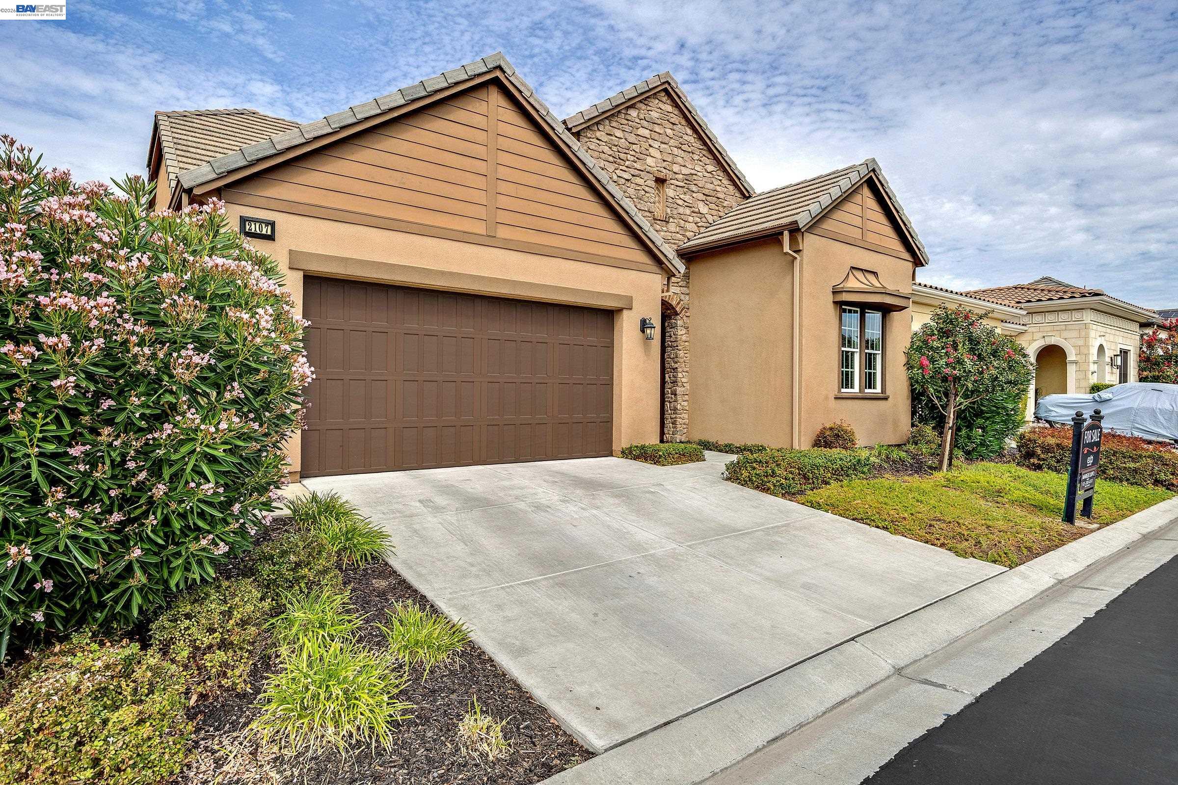 Residential in Brentwood 3