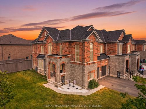 85 Adventura Rd, Brampton, ON, L7A5A7 | Card Image