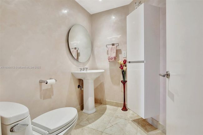 APT-2607 - 3201 Ne 183 Rd St, Condo with 3 bedrooms, 3 bathrooms and null parking in Aventura FL | Image 80