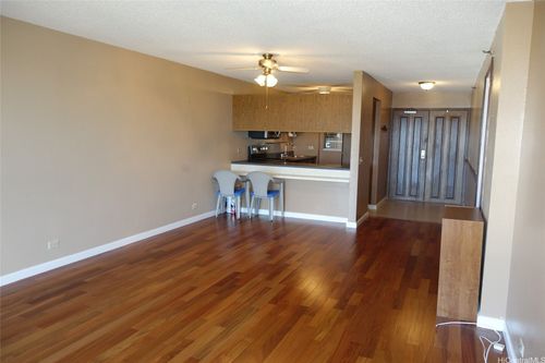 apt-a1107-98-501 Koauka Loop, Aiea, HI, 96701-5836 | Card Image