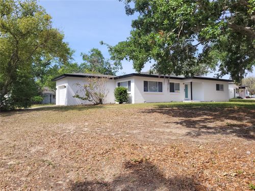 105 Forest Park Ave, TEMPLE TERRACE, FL, 33617-4130 | Card Image