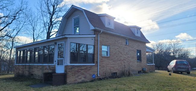 Exterior front view | Image 41